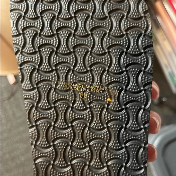 Open toe sandals - Picture 2 of 3